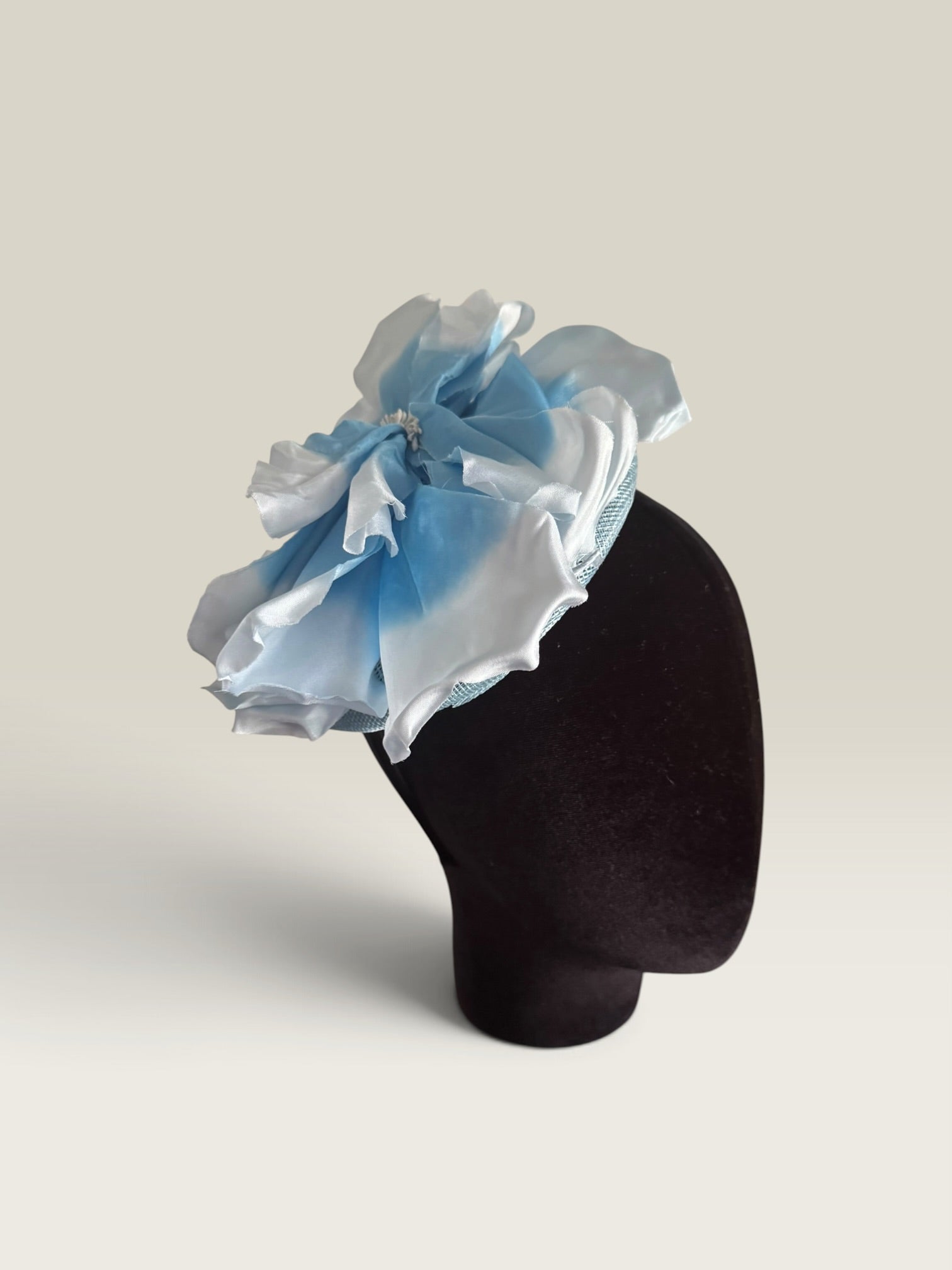 Tocado Agnes azul