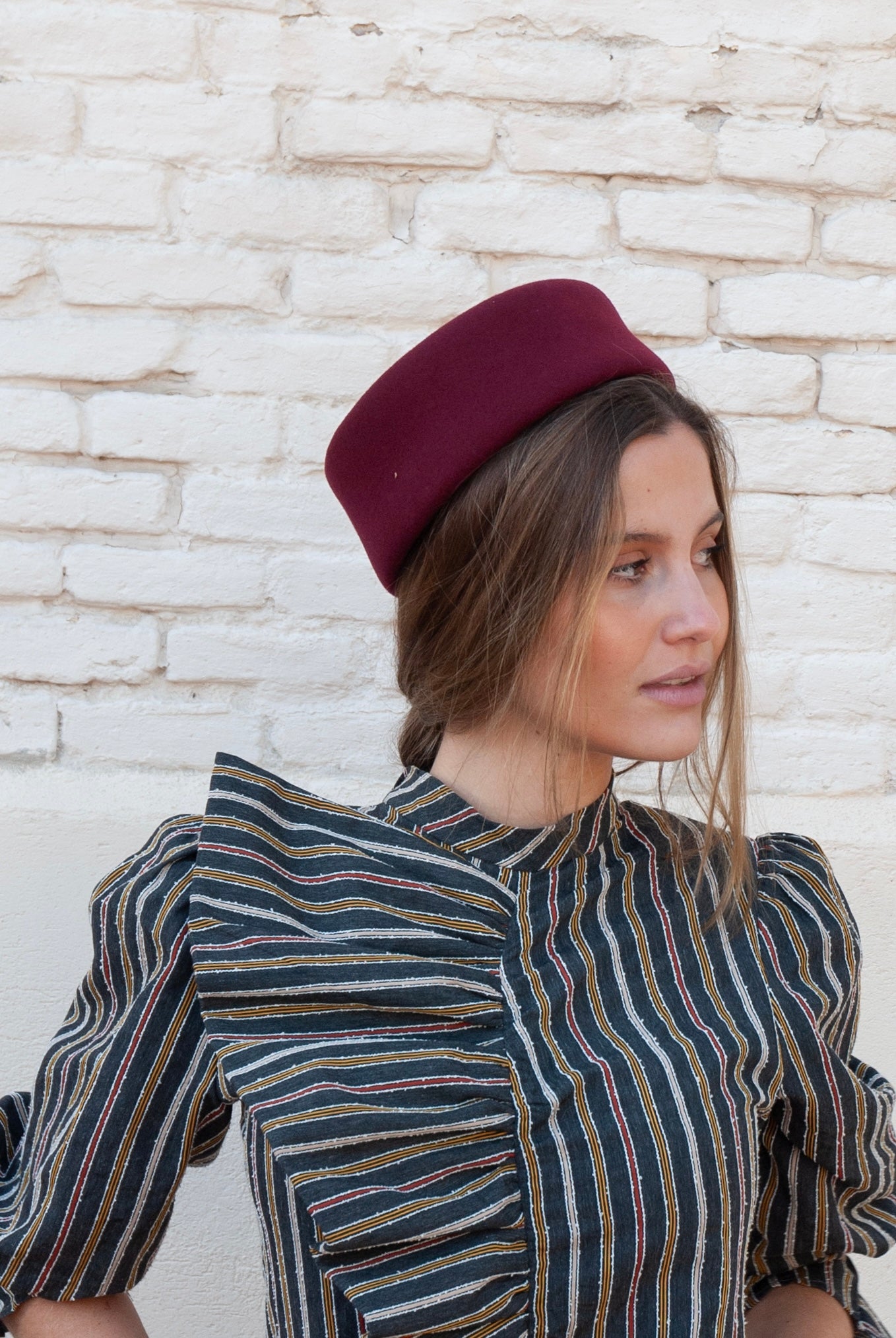 Tocado Casquete Jackie vino