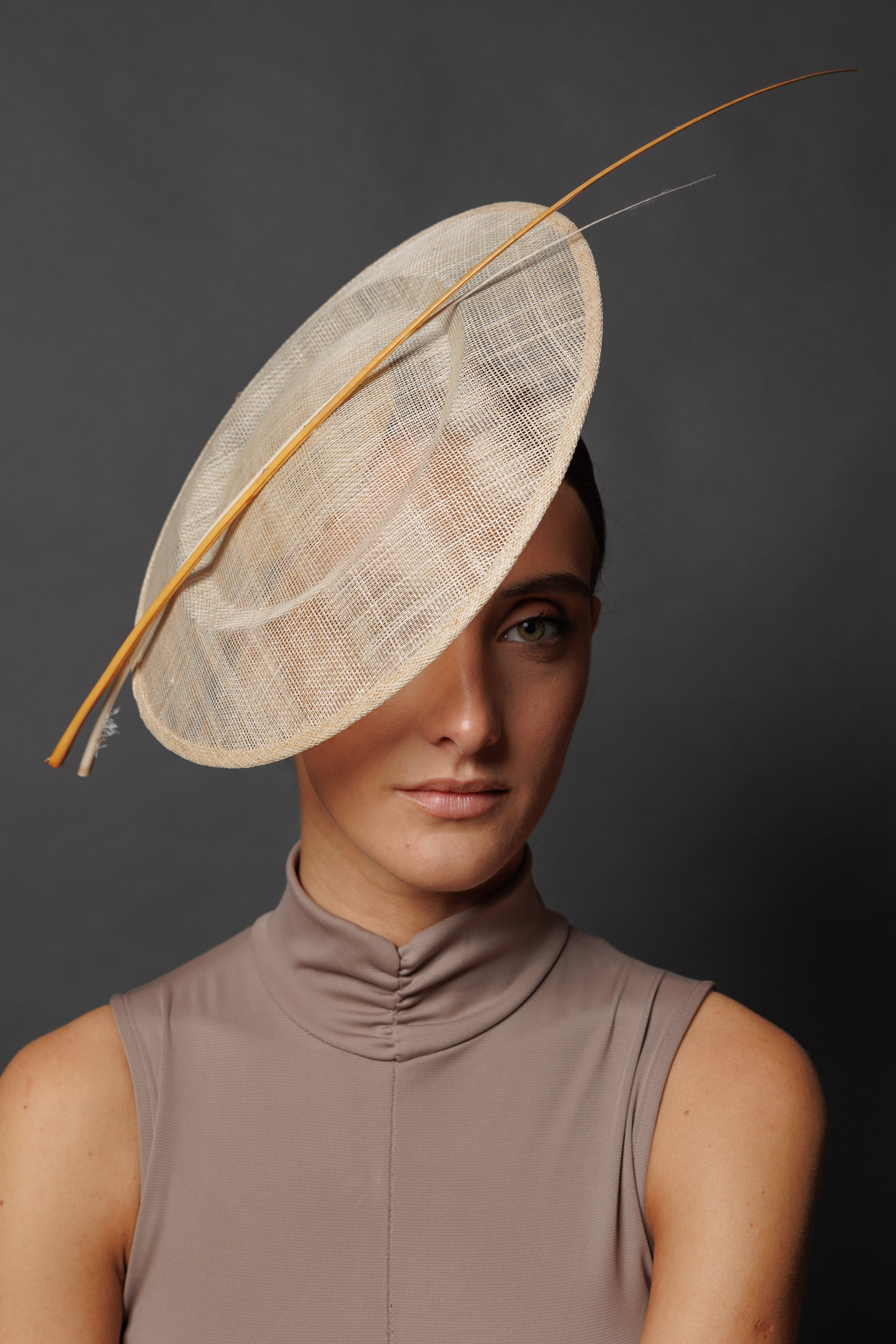 Tocado Windsor Beige