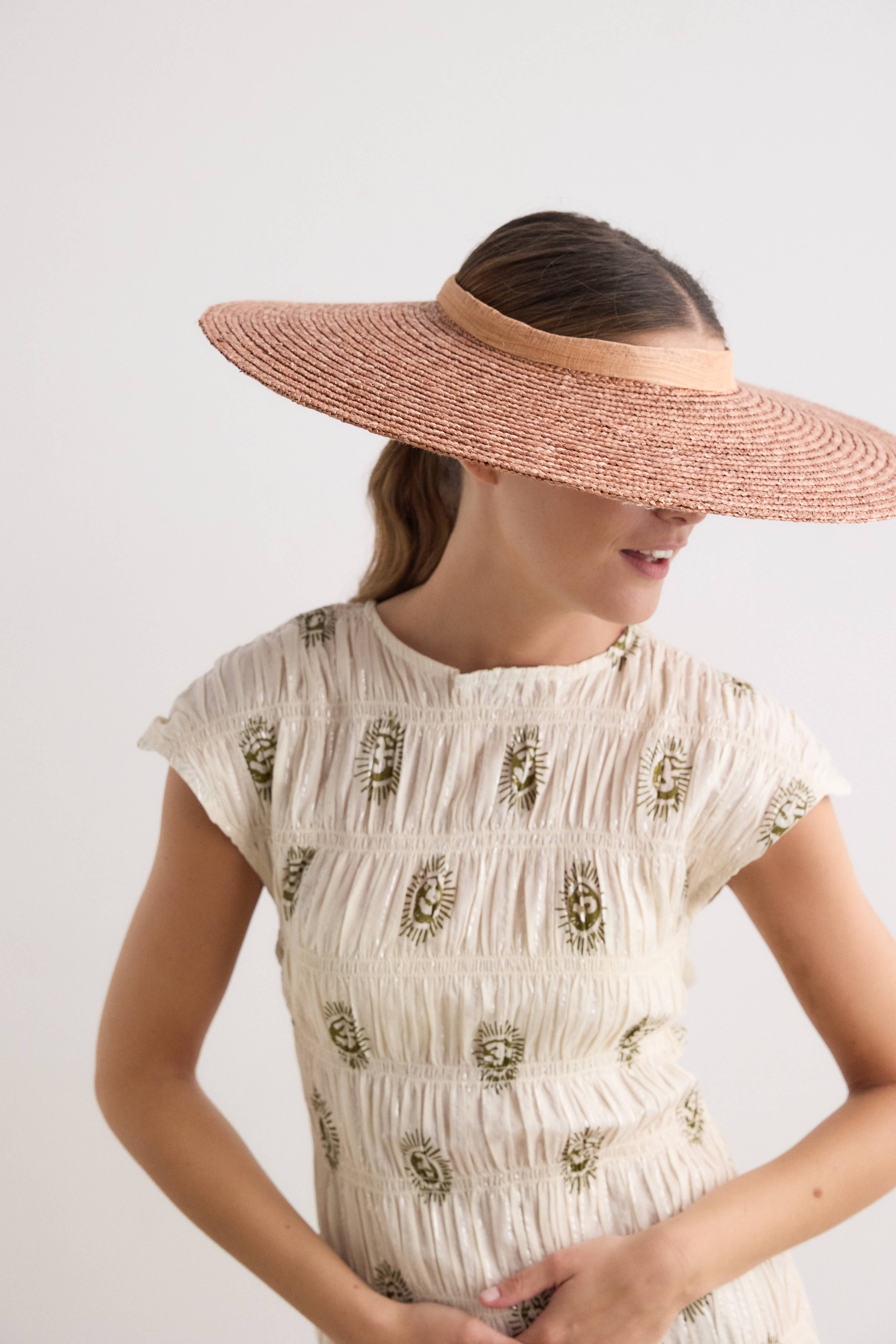 Sombrero Ala nude