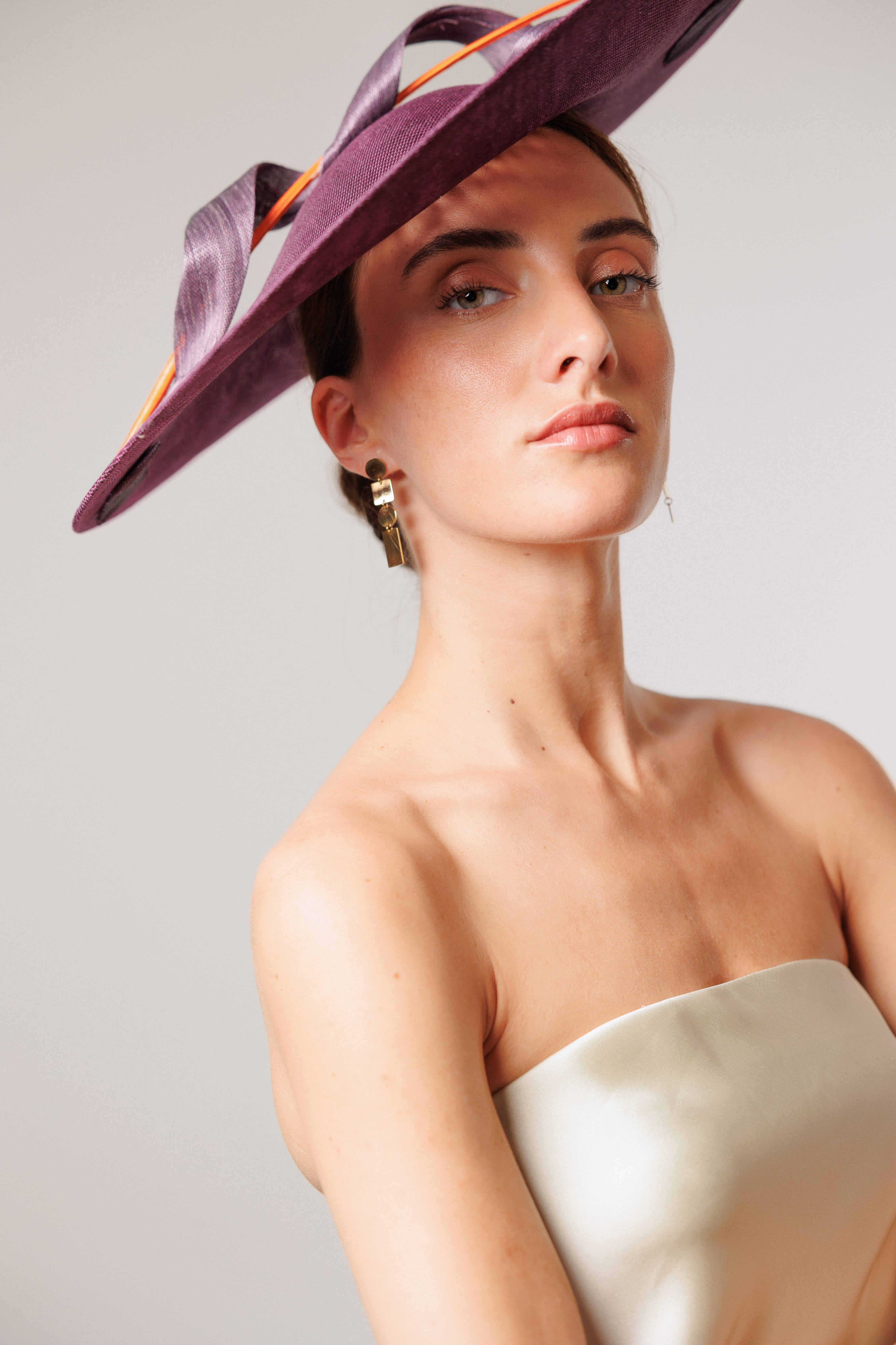 Tocado Bucle berenjena