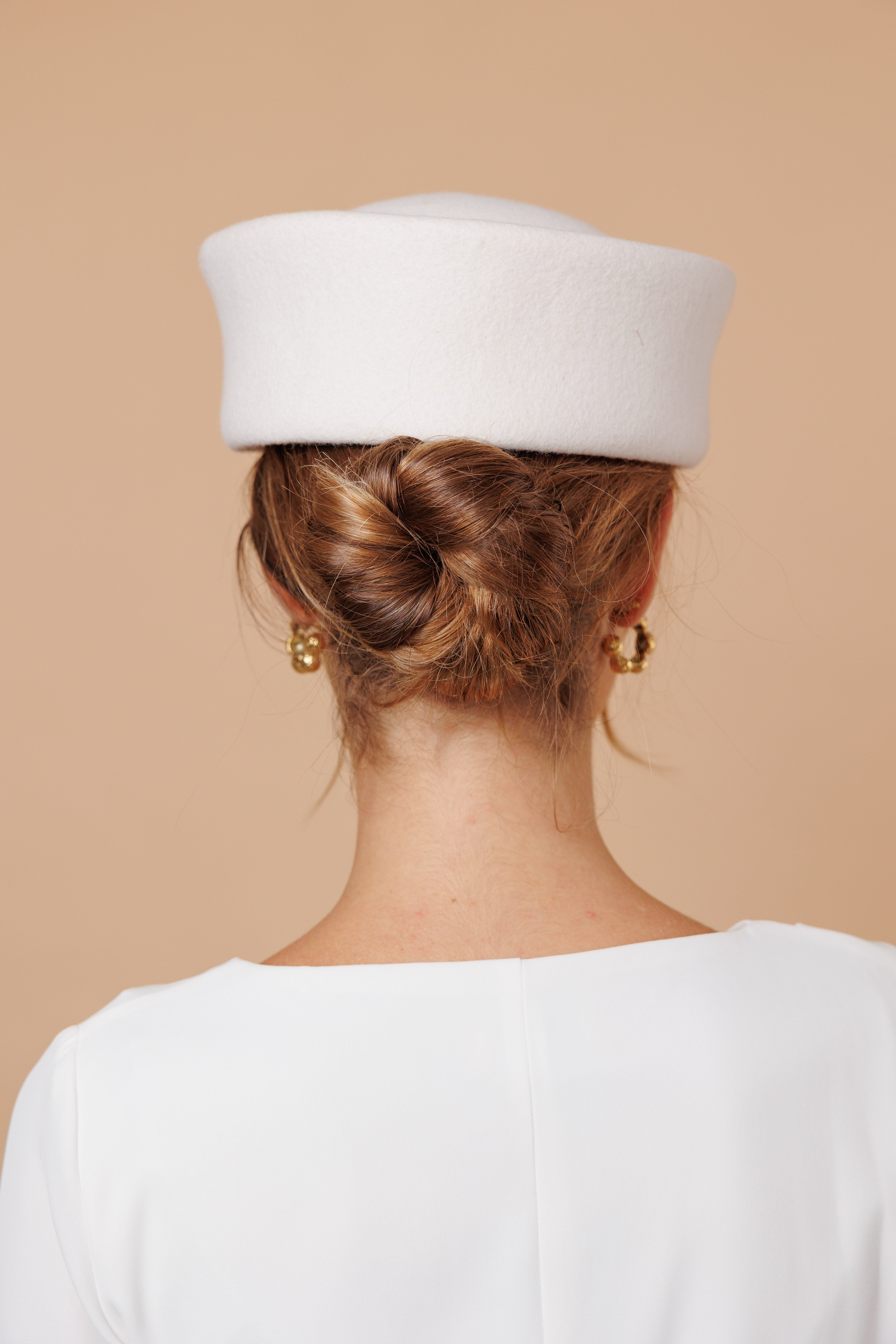 Tocado Jackie blanco