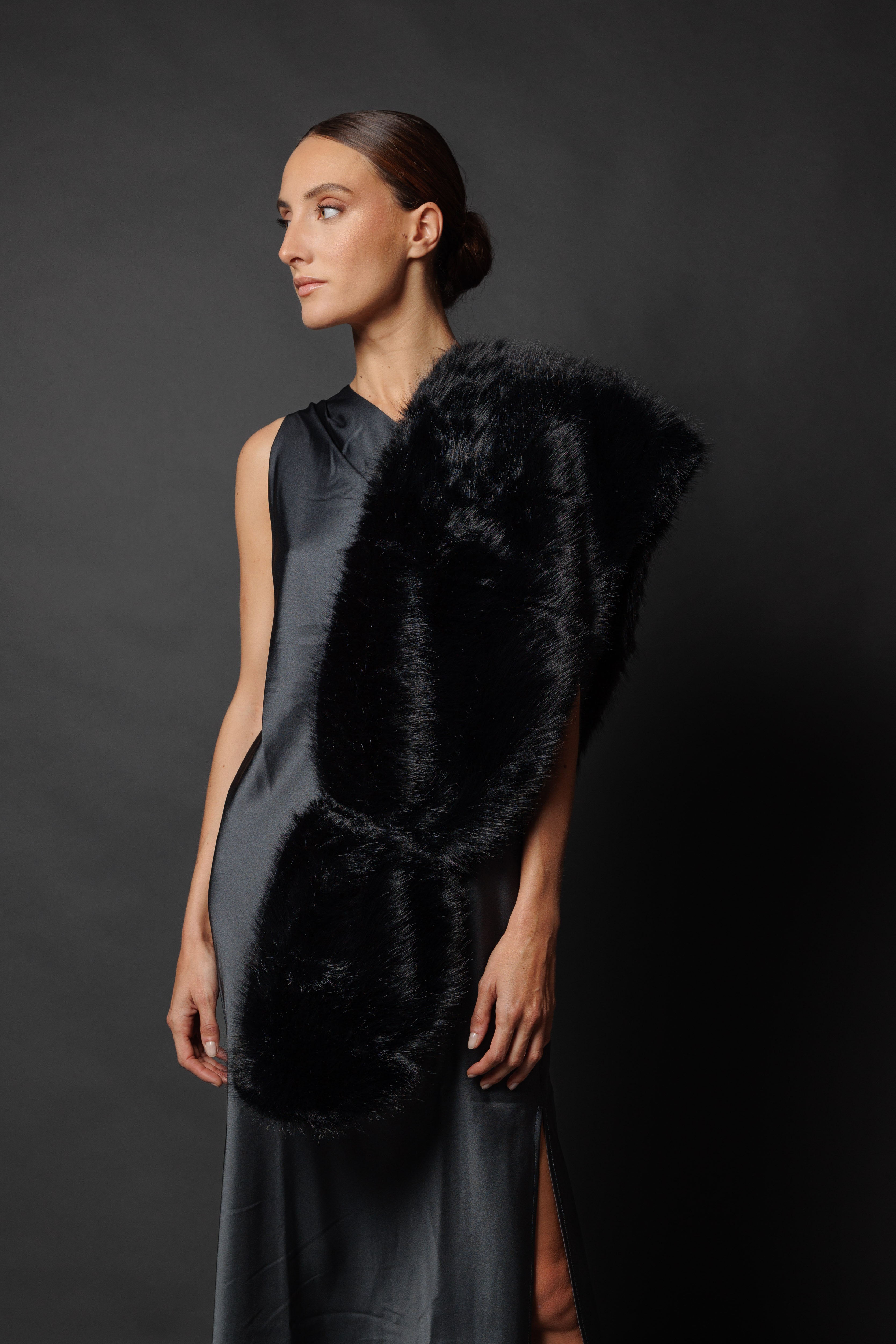 Estola de pelo Negra