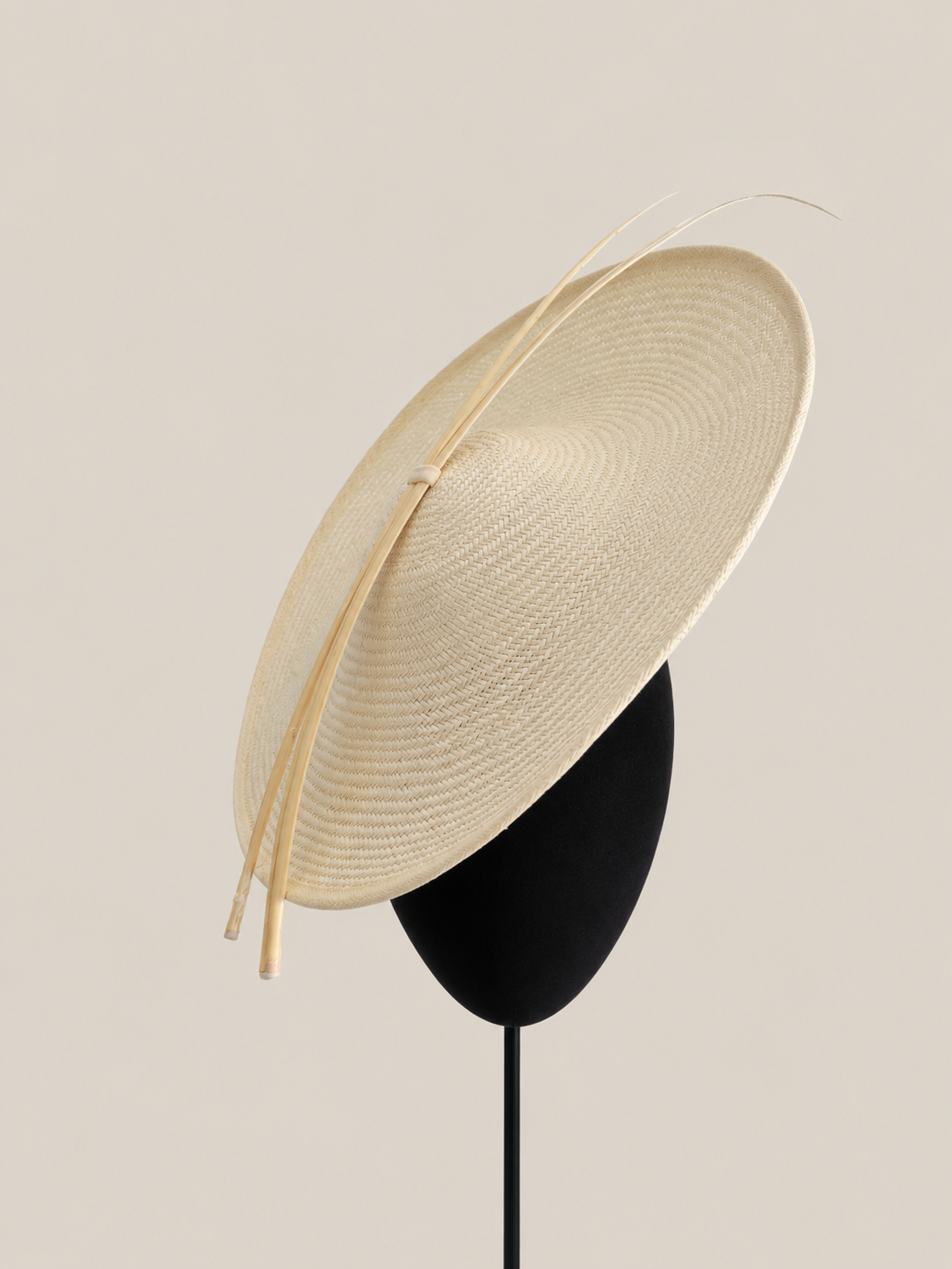 Tocado Renata beige
