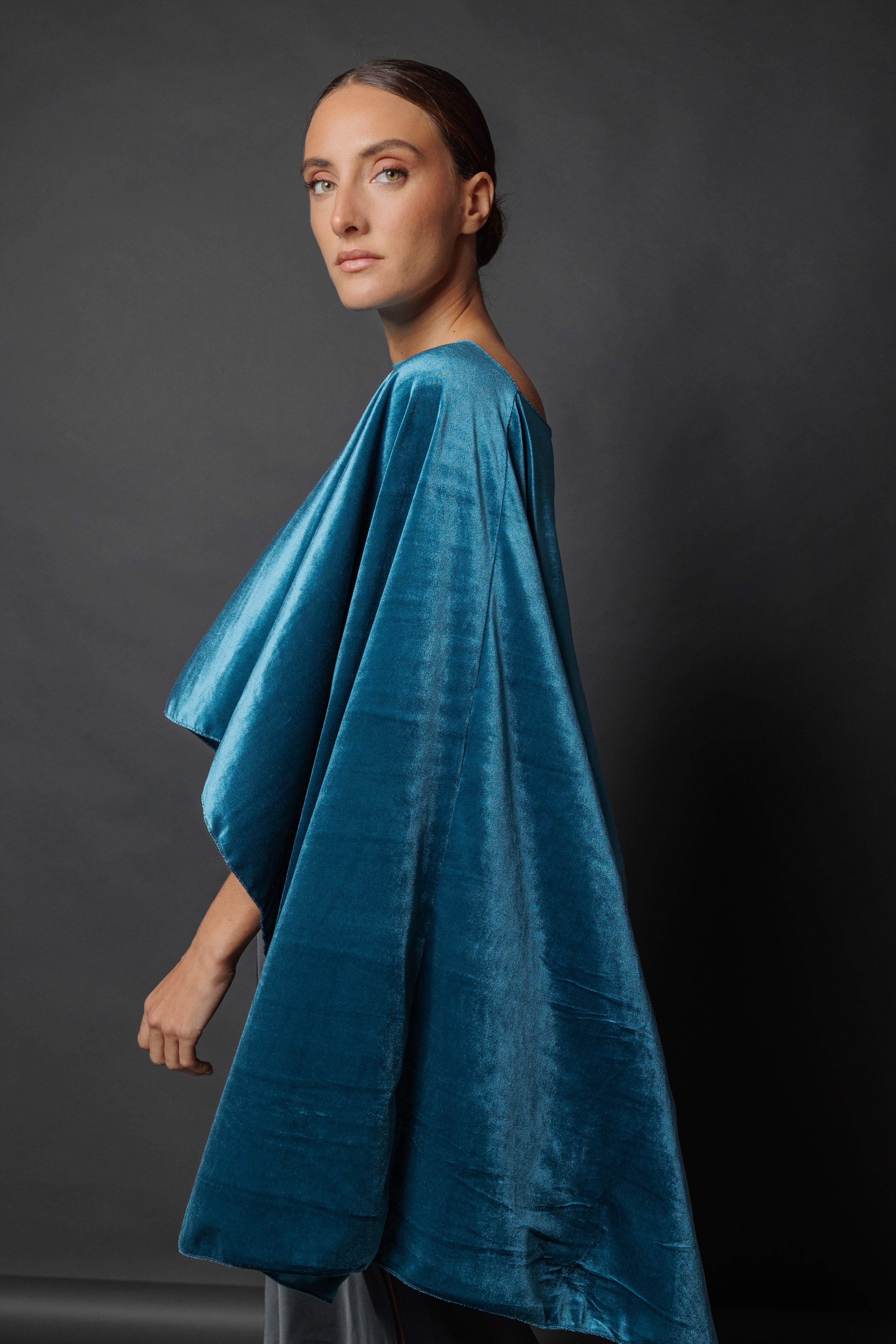 Capa de terciopelo Petróleo