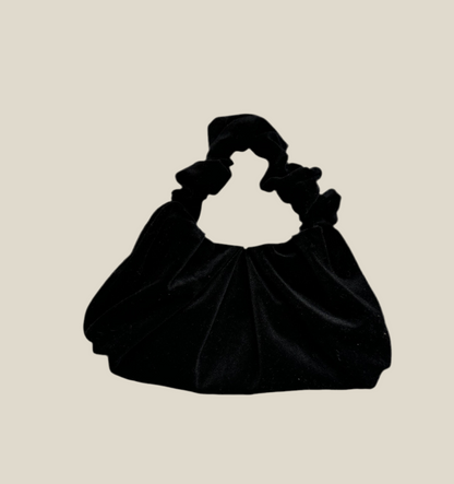 Bolso Plié negro terciopelo