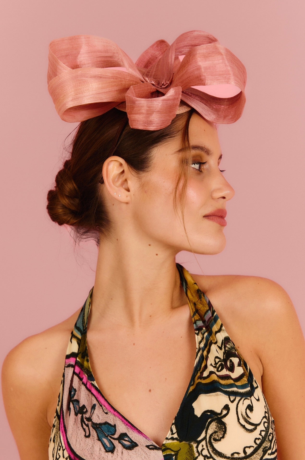 Tocado Cristina rosa