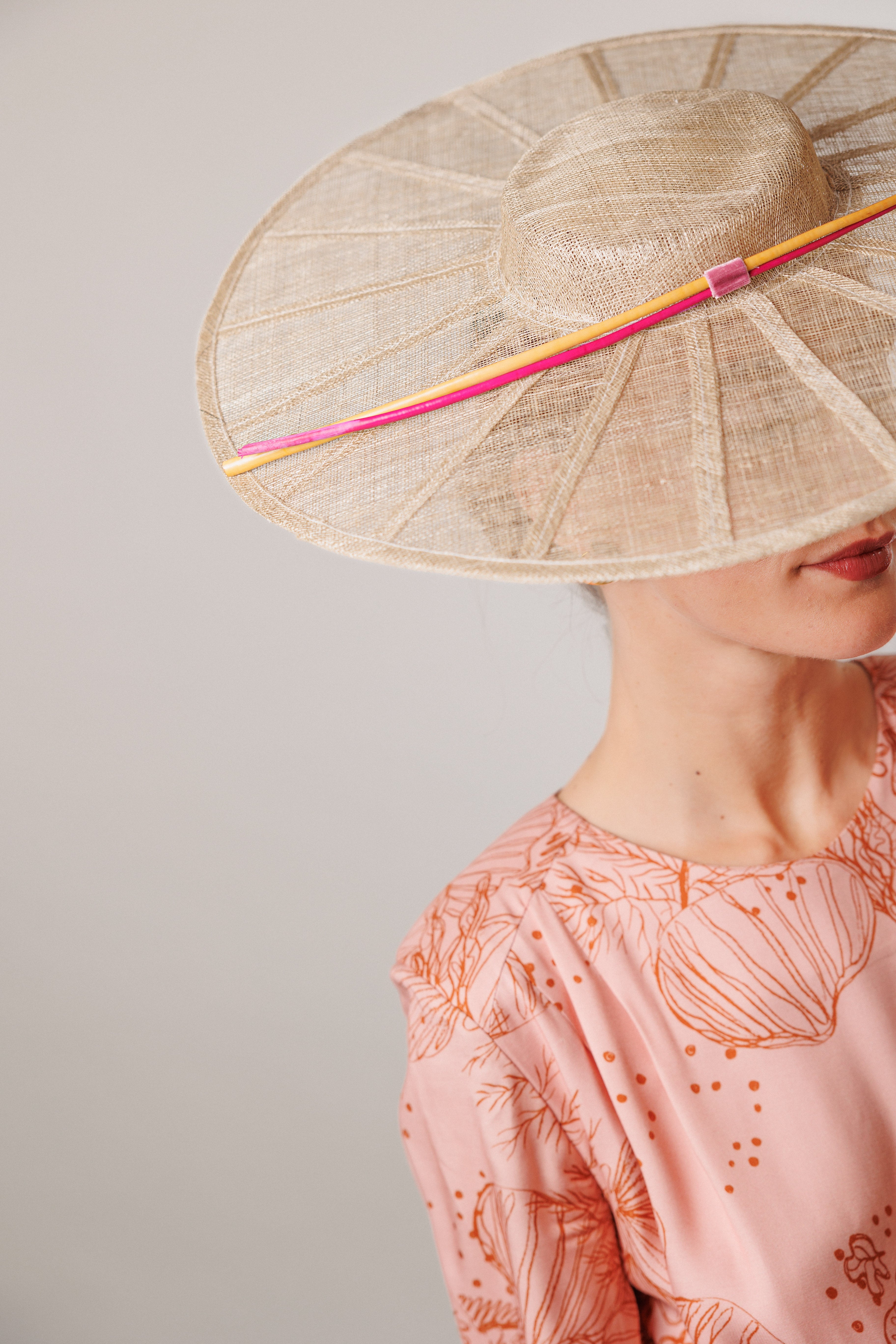 Pamela Lourdes beige