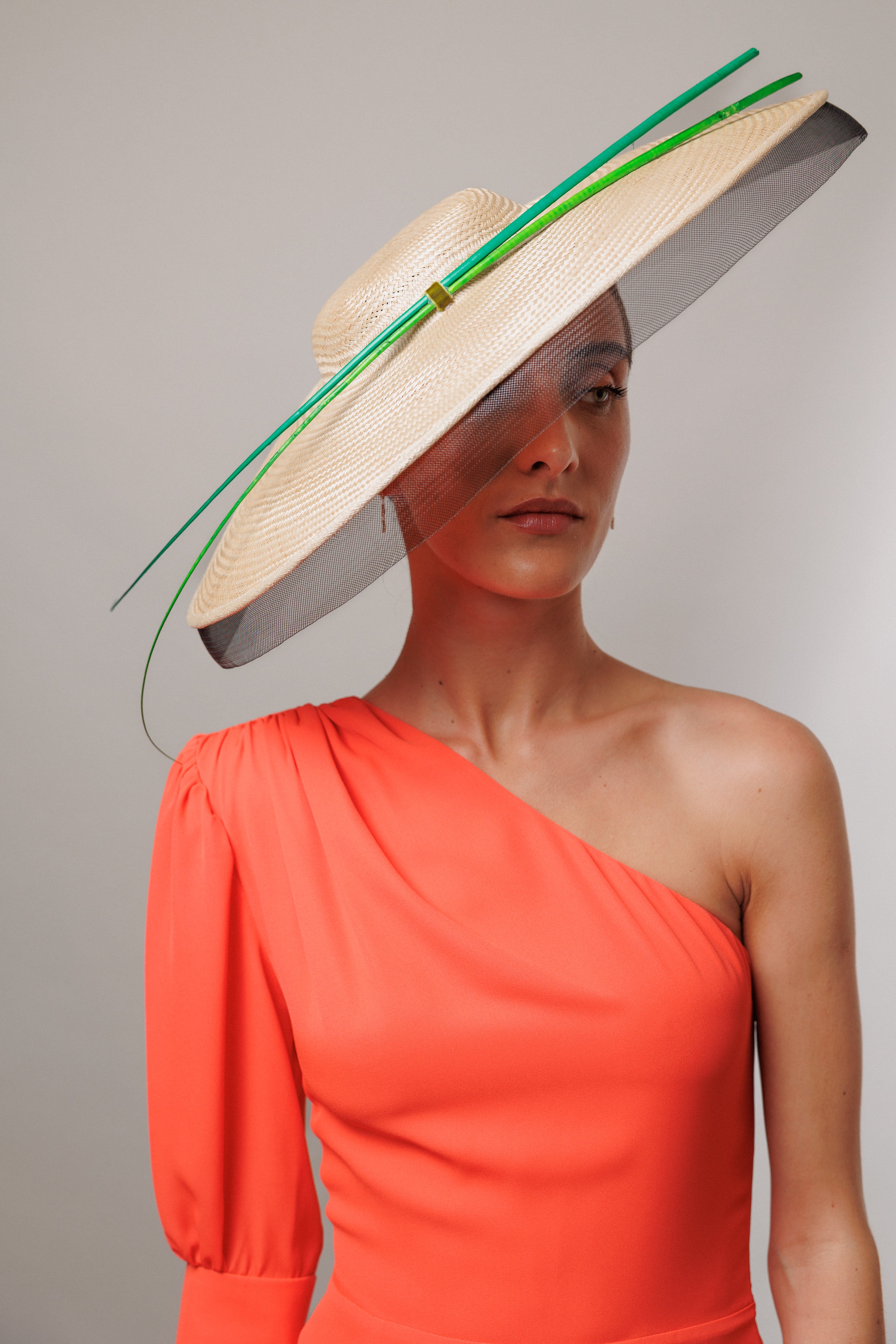 Pamela Sonsoles irregular crudo con raquis