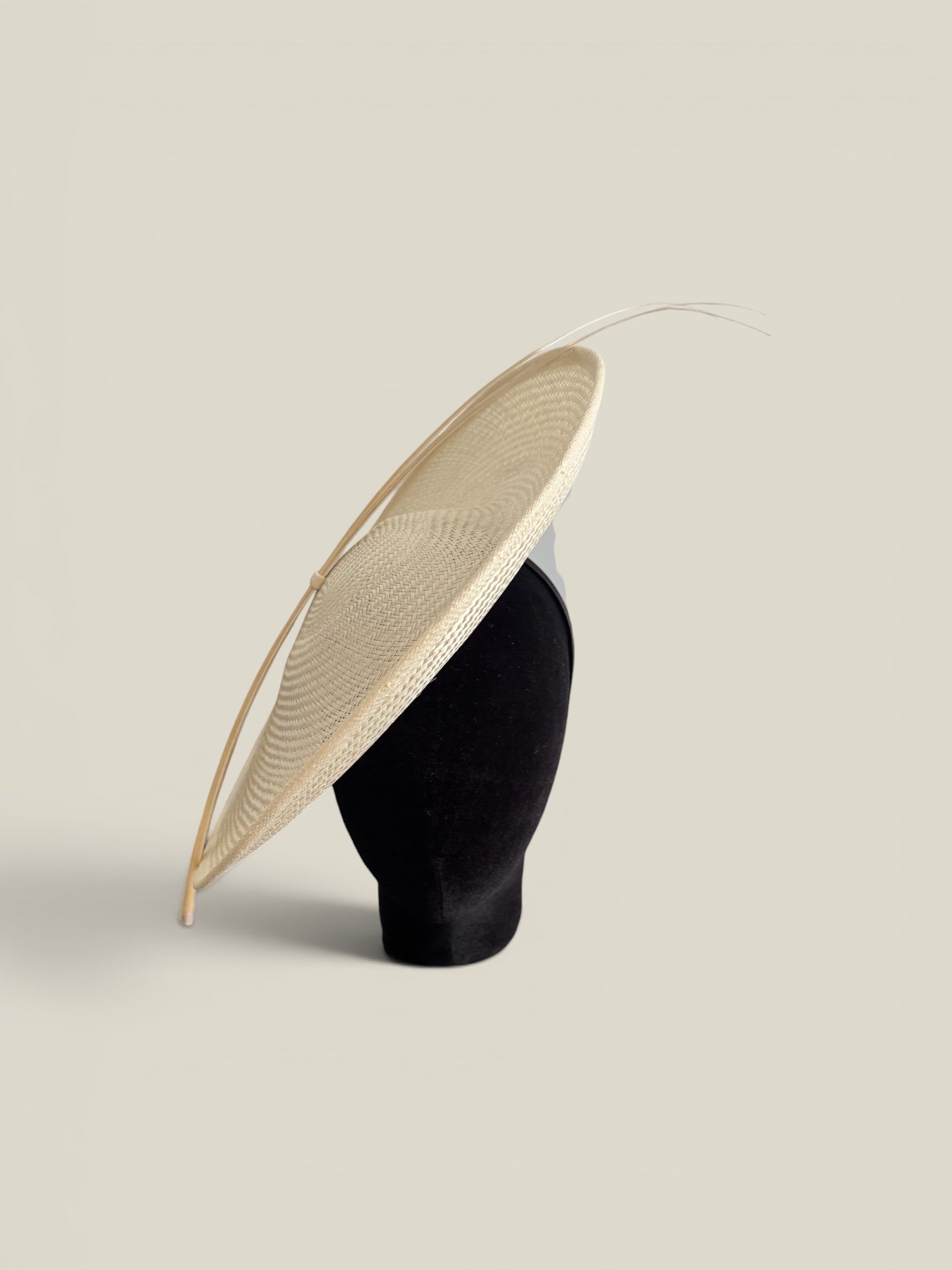 Tocado Renata beige