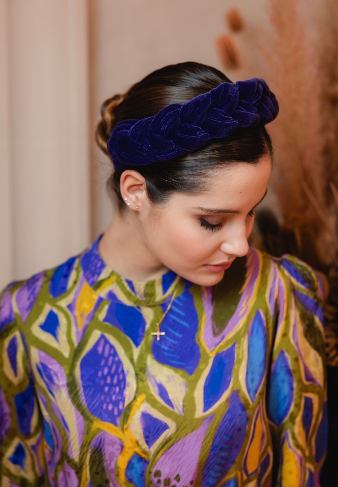 Diadema Infanta terciopelo morada