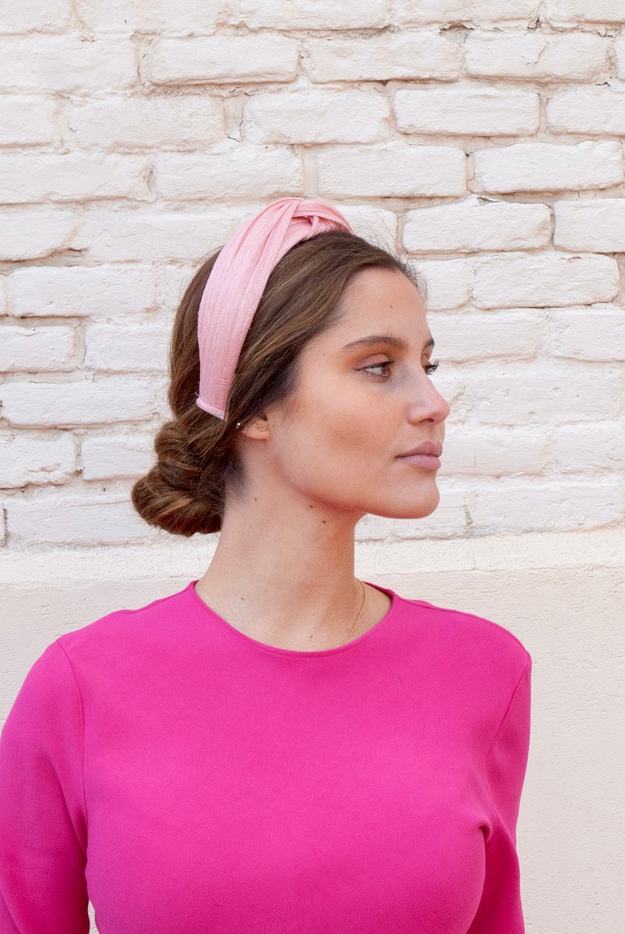 Diadema Baronesa rosa chicle