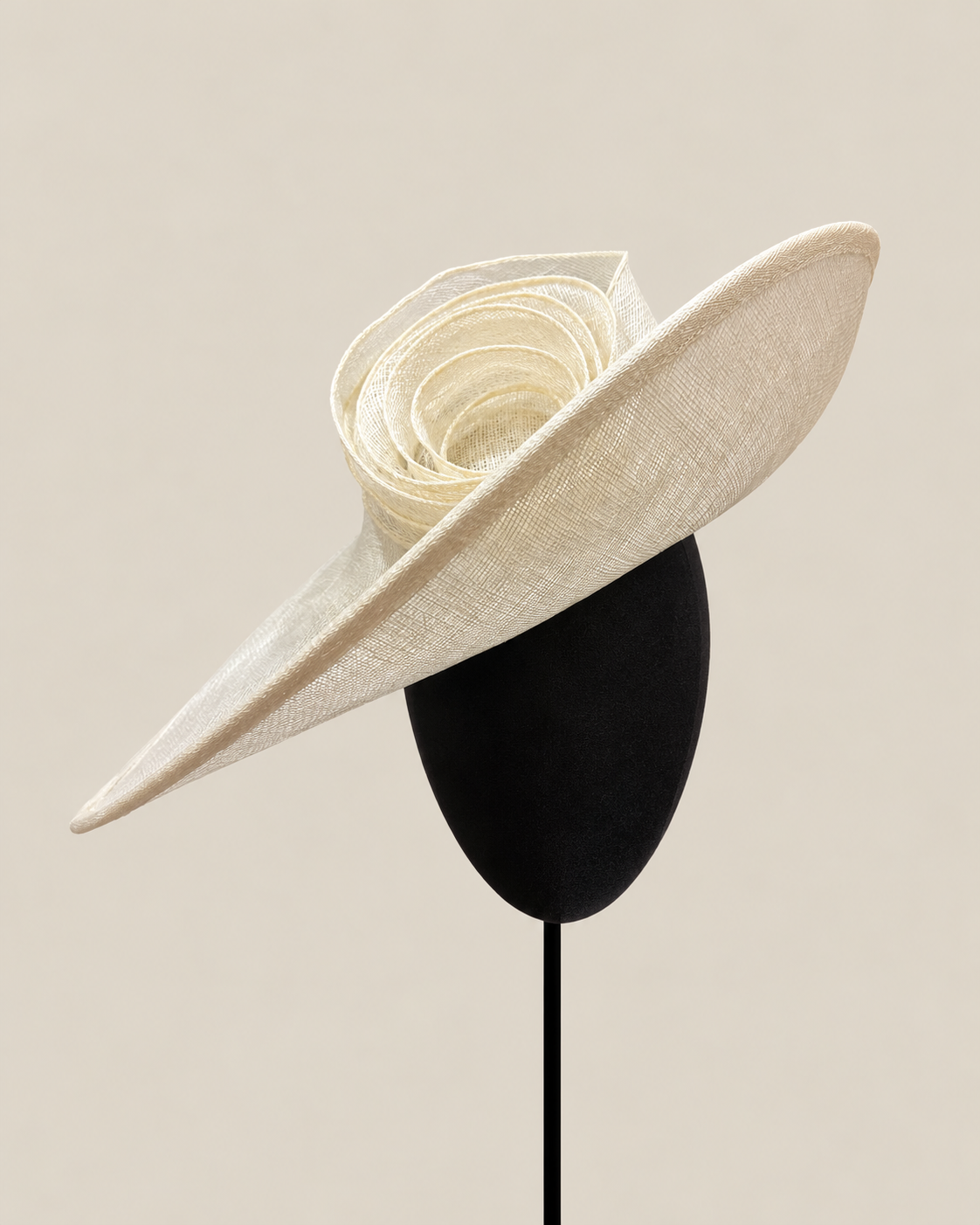 Pamela Nieves beige
