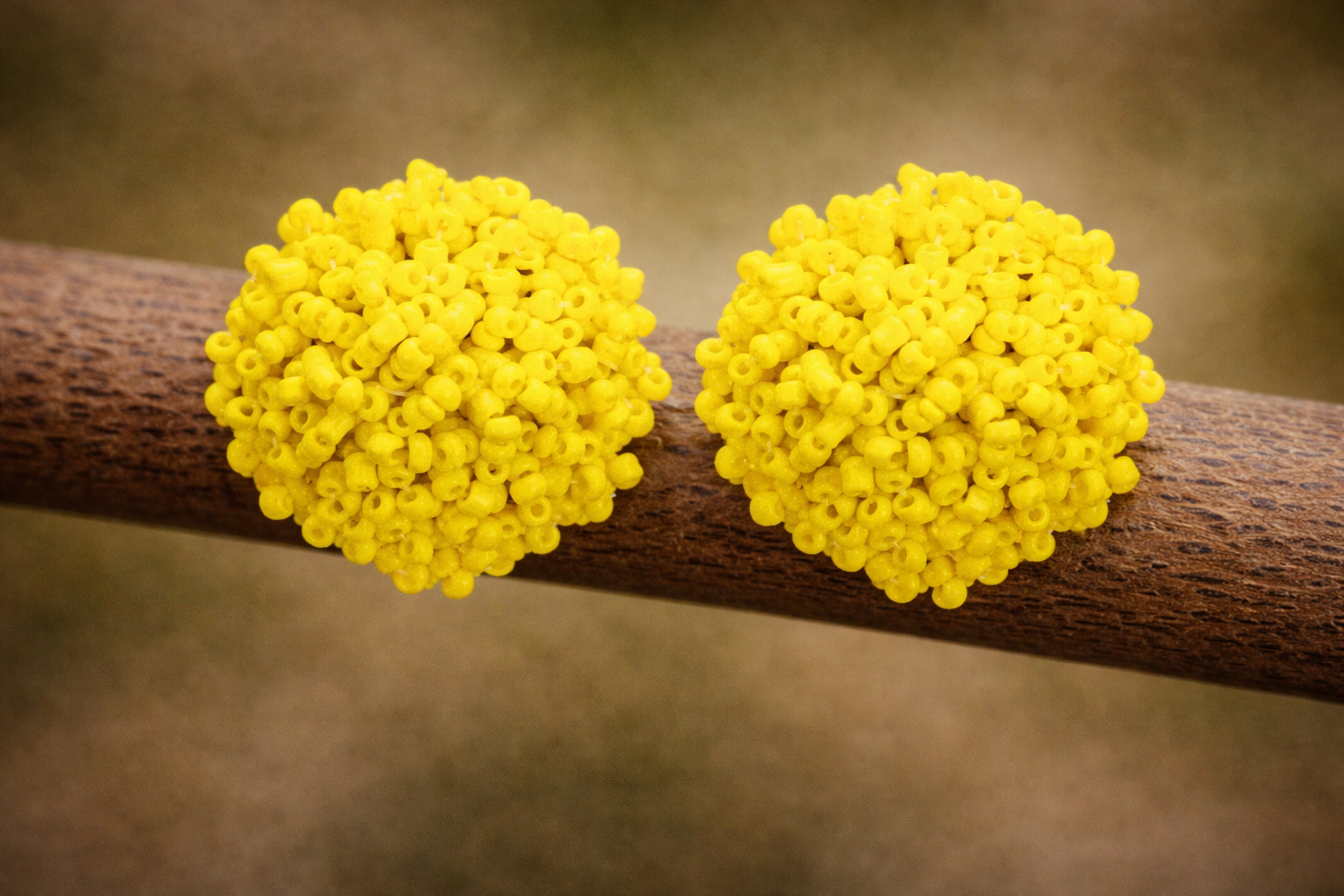 Pendientes Erizo amarillos