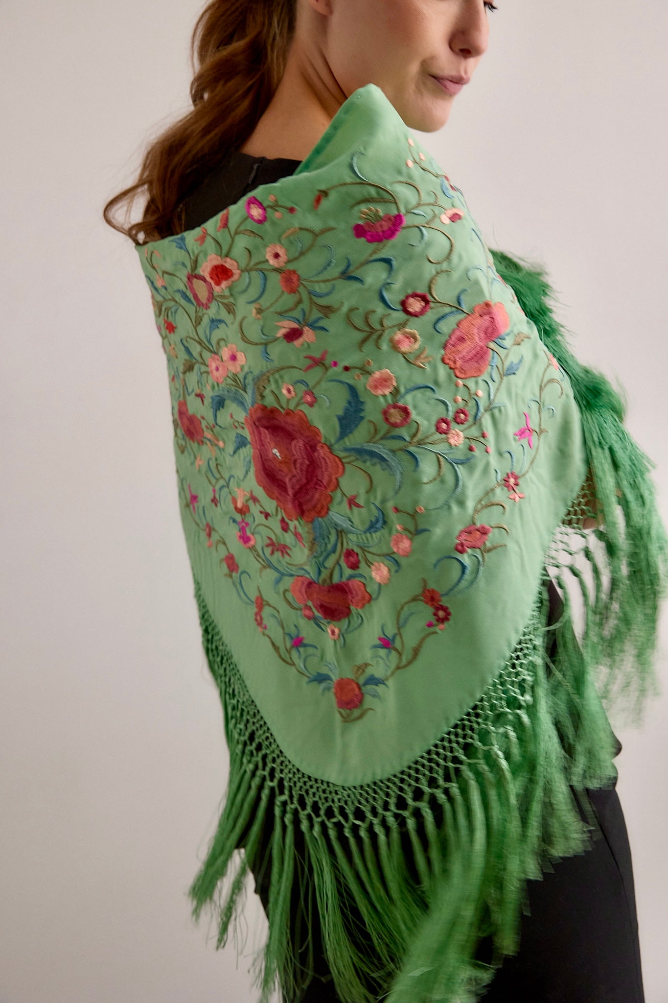 Mantoncillo Bordado verde menta