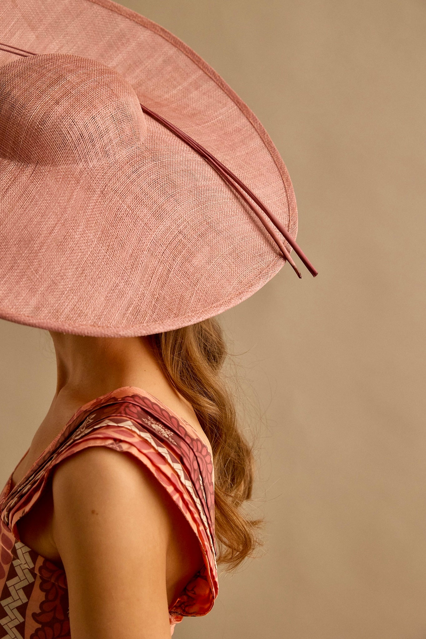 Pamela Chloe rosa con raquis