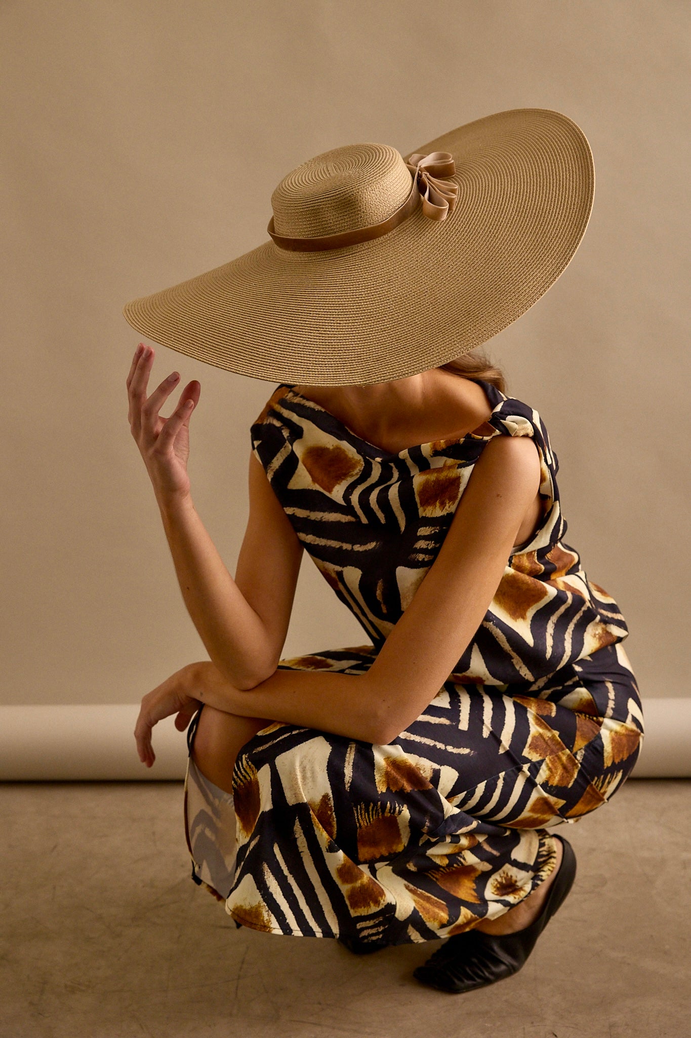 Pamela Tula beige con lazo