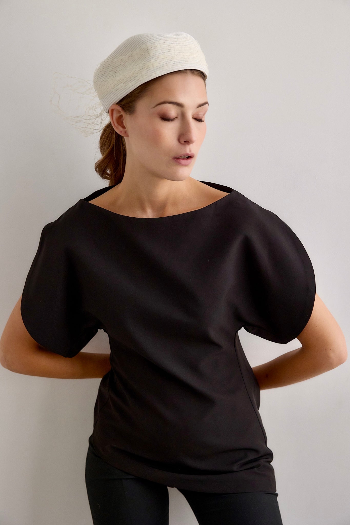 Casquete Castelia blanco