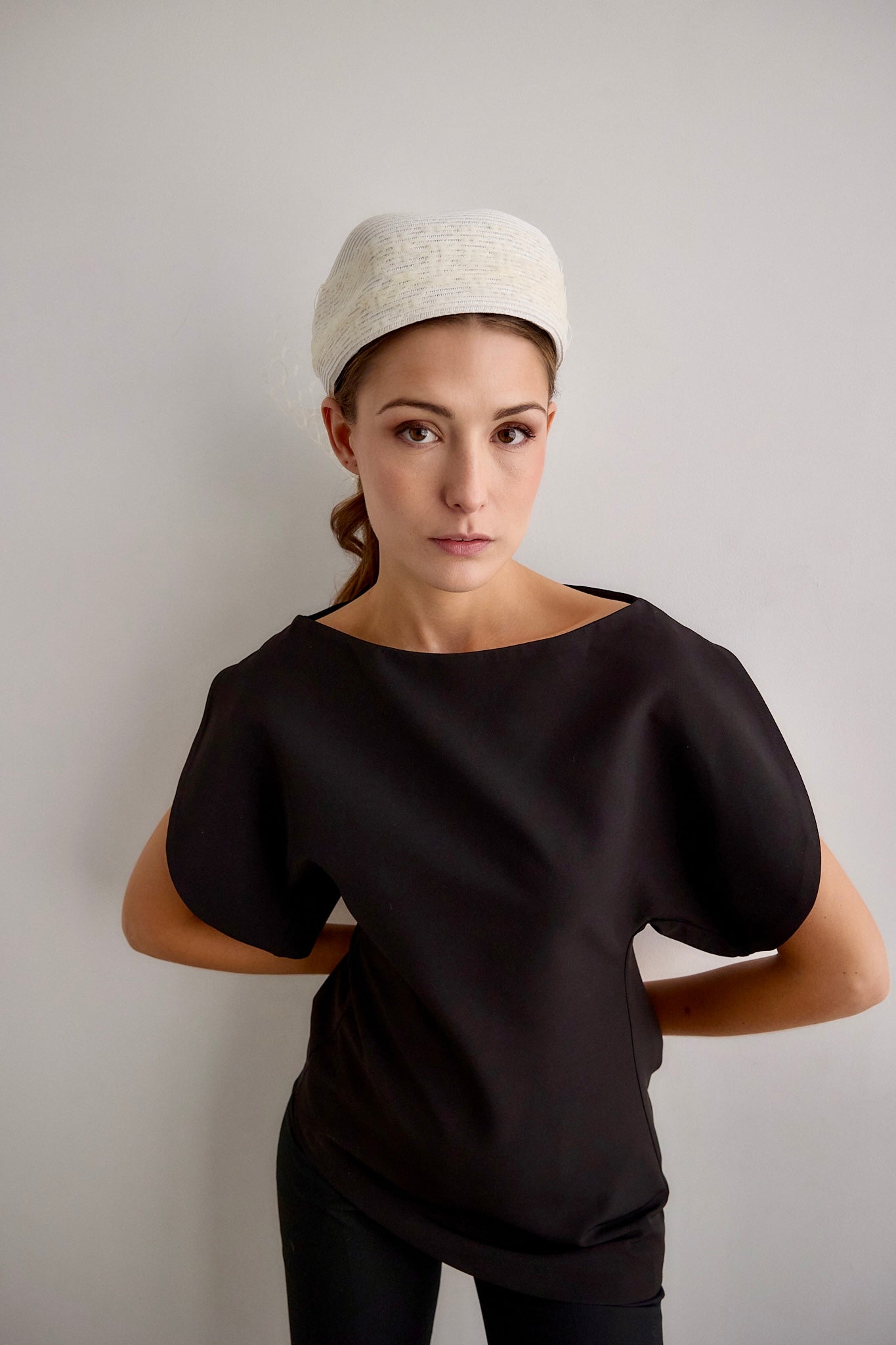 Casquete Castelia blanco