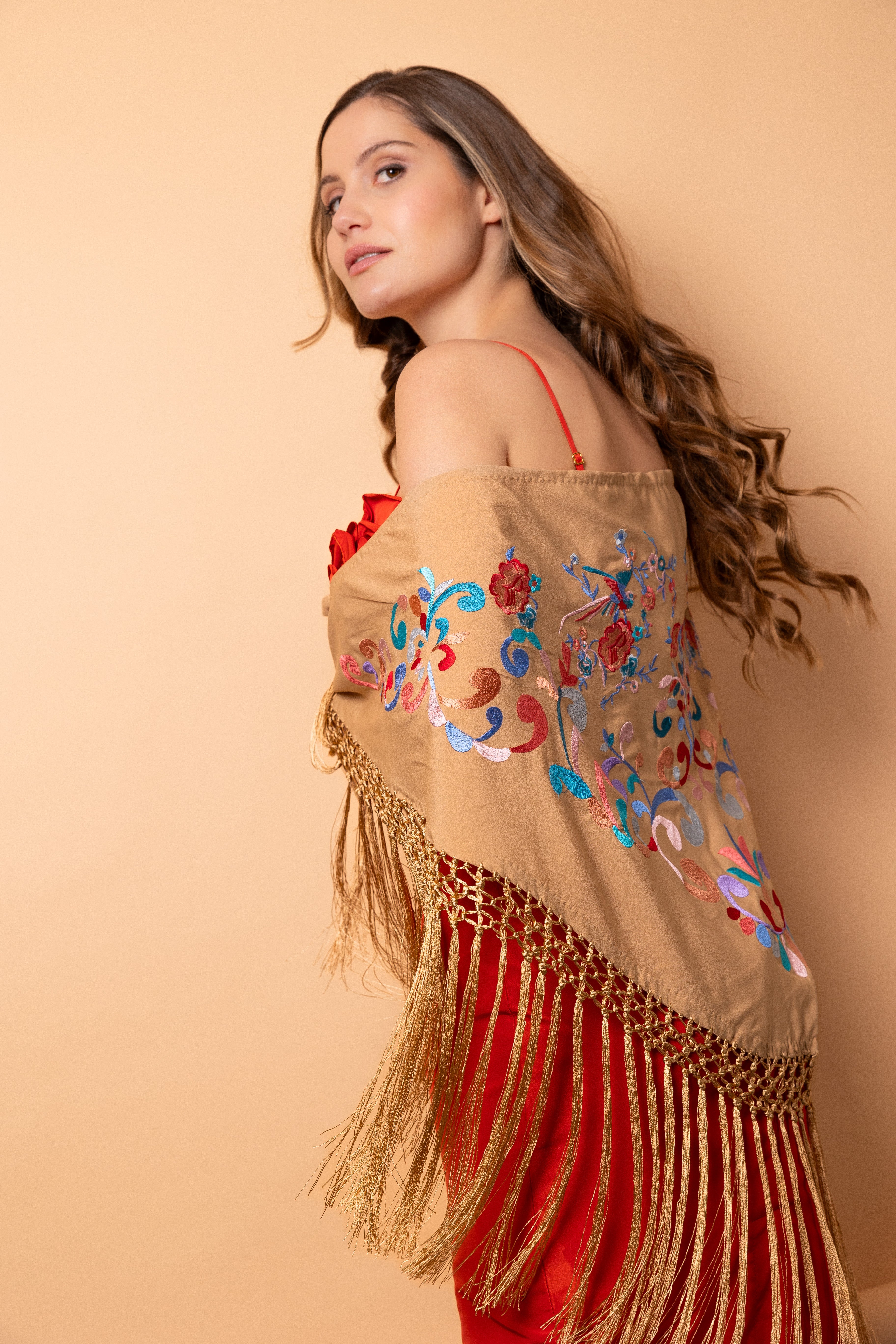 Mantoncillo Bordado Beige