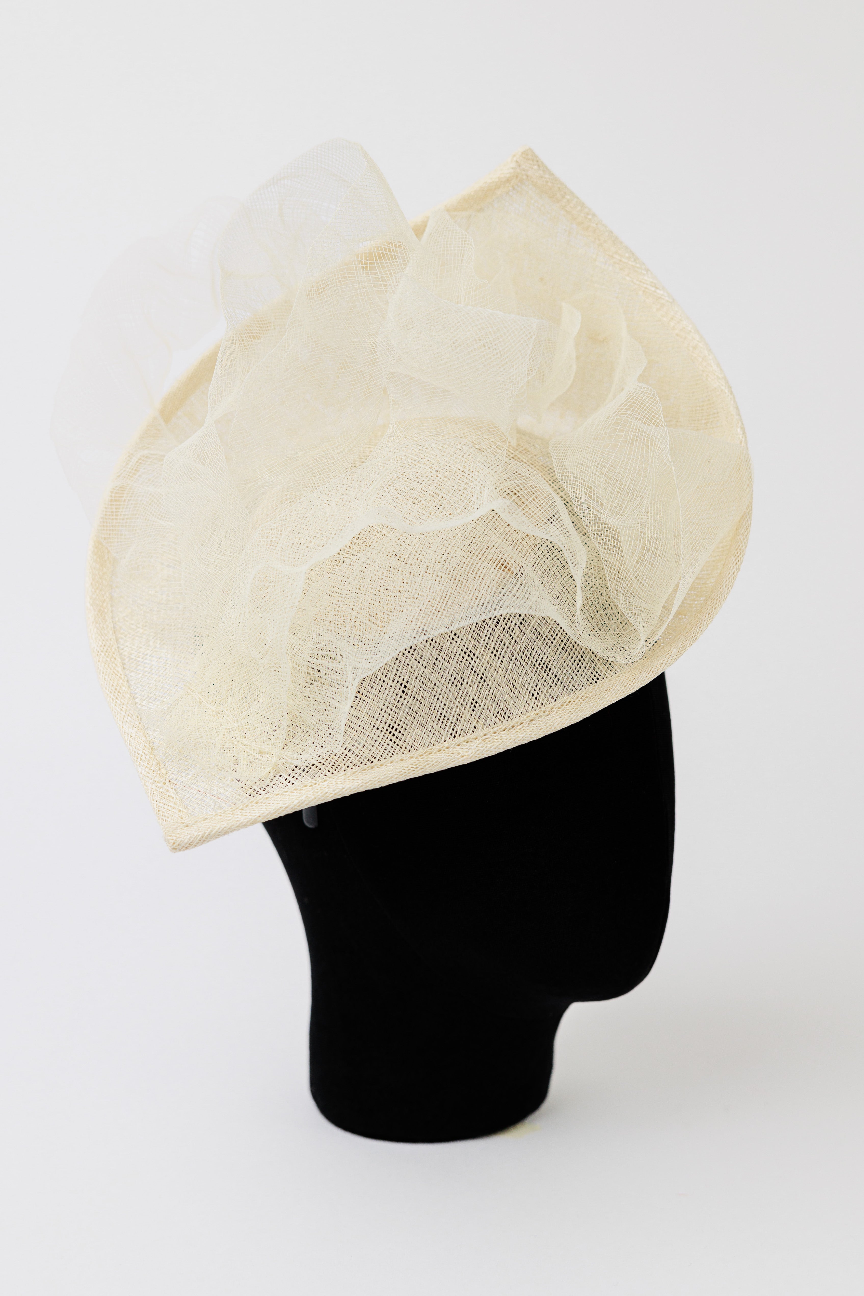 Tocado Brianda beige