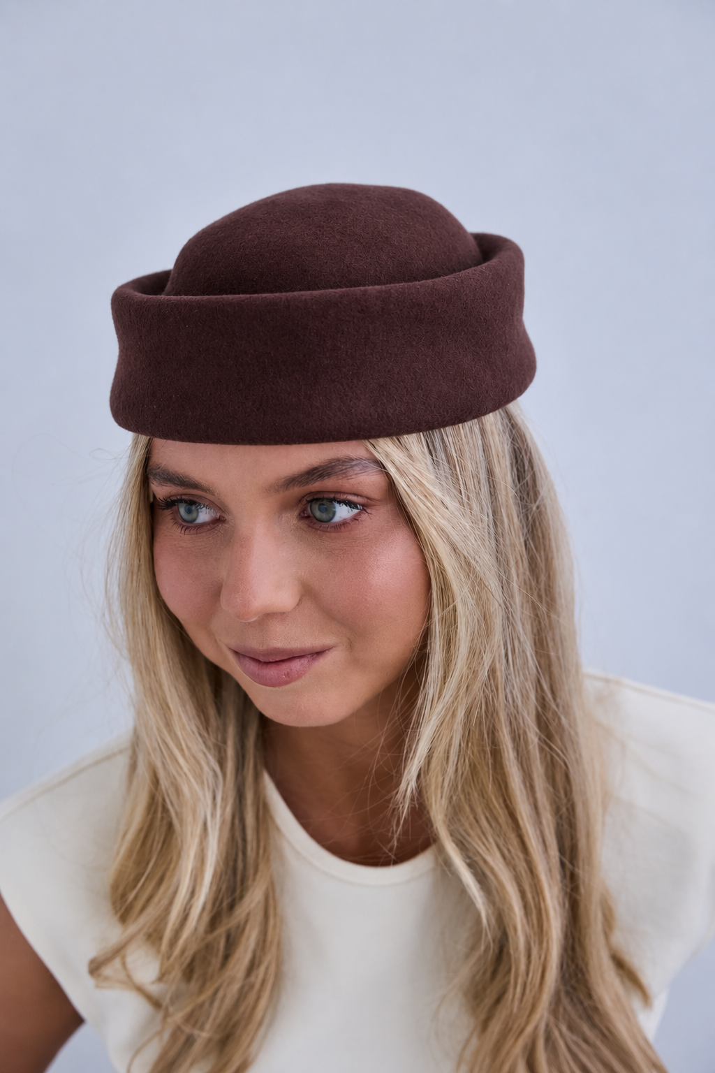 Tocado Casquete Jackie Chocolate mini