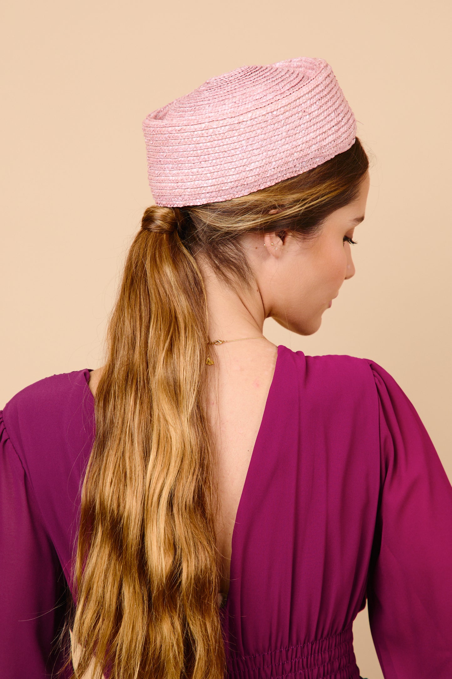 casquete, pillbox, tocado, rosa, paja, marcela and co