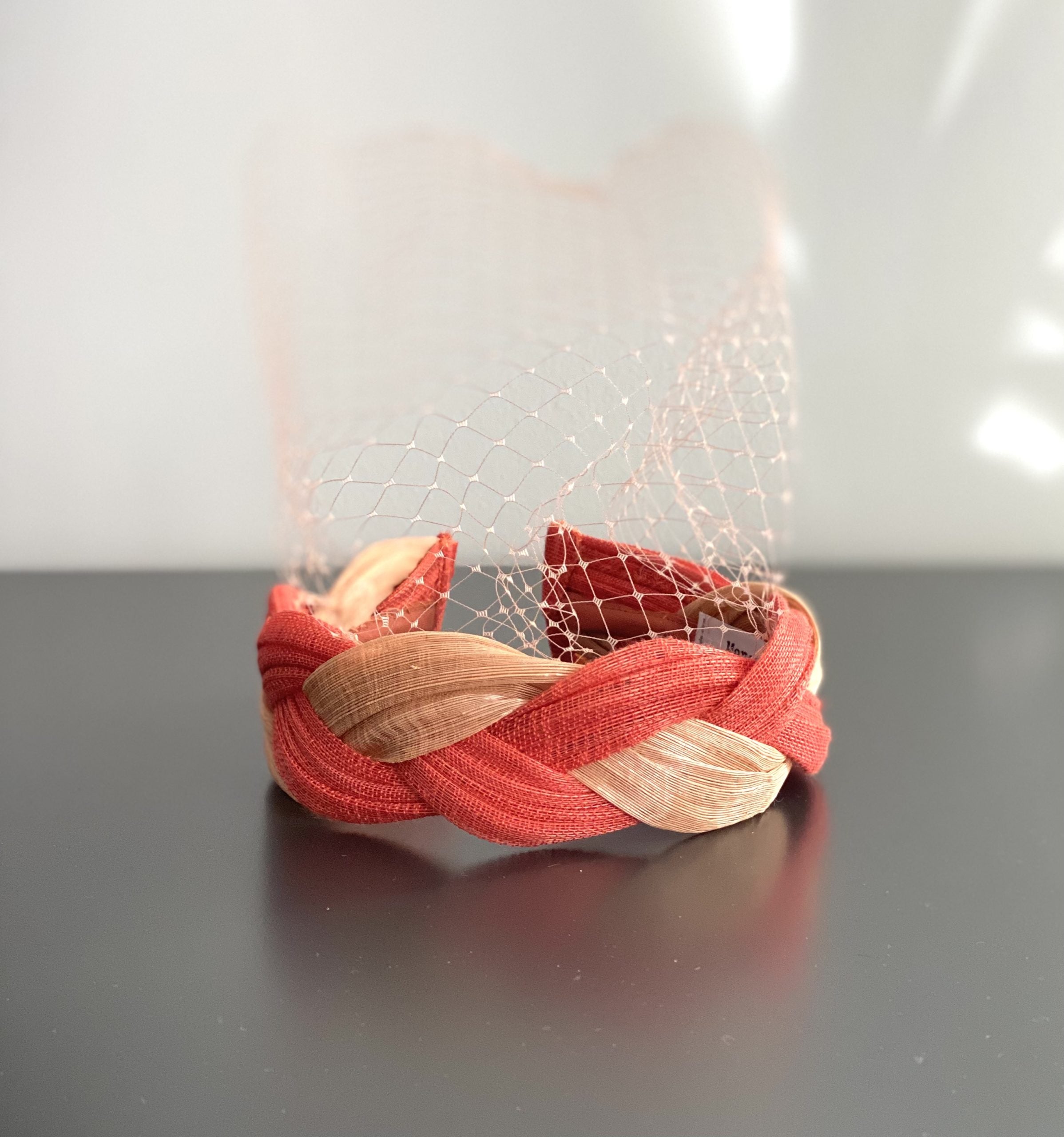 Diadema Infanta nude y coral