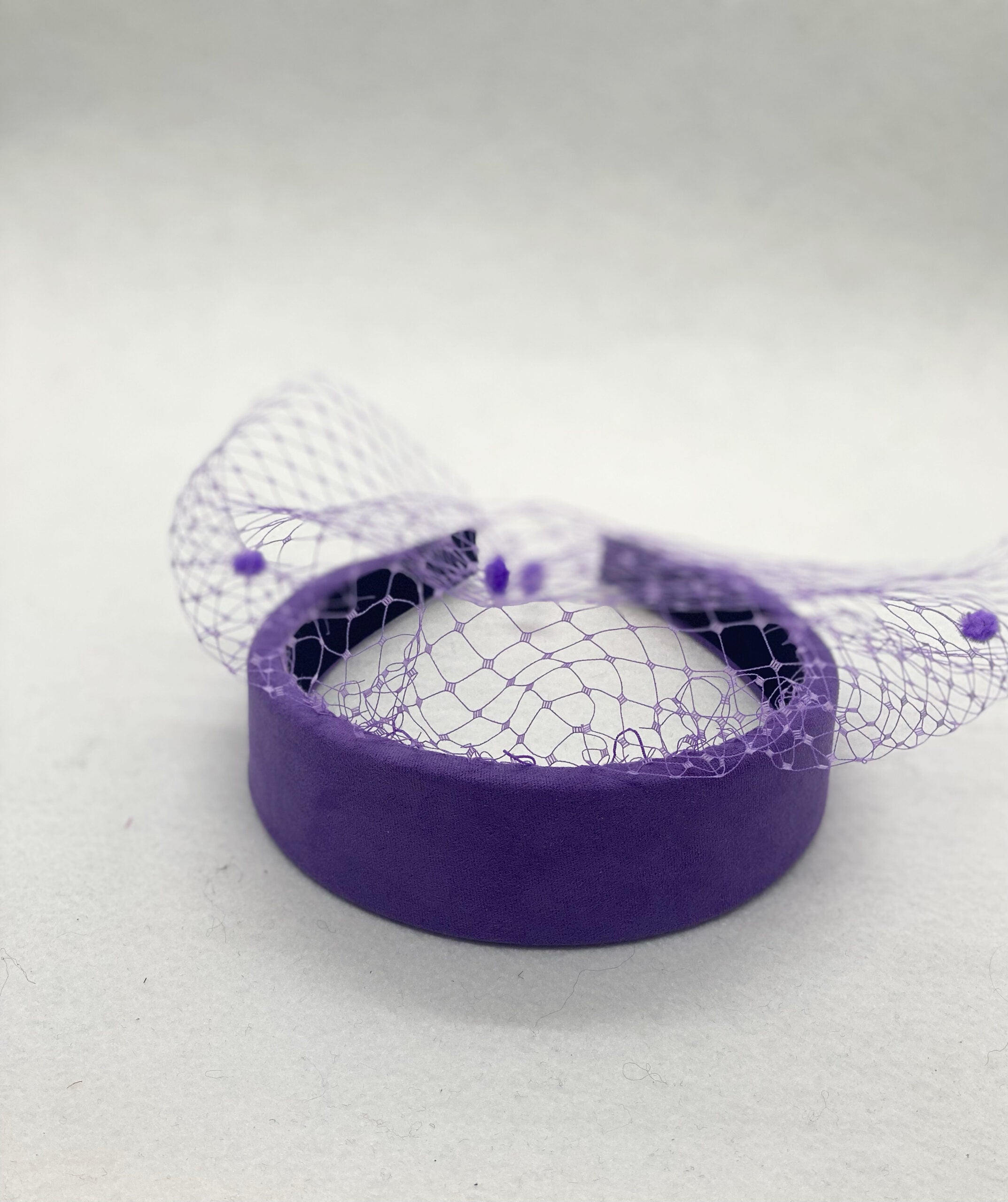 Diadema Piedra lila terciopelo
