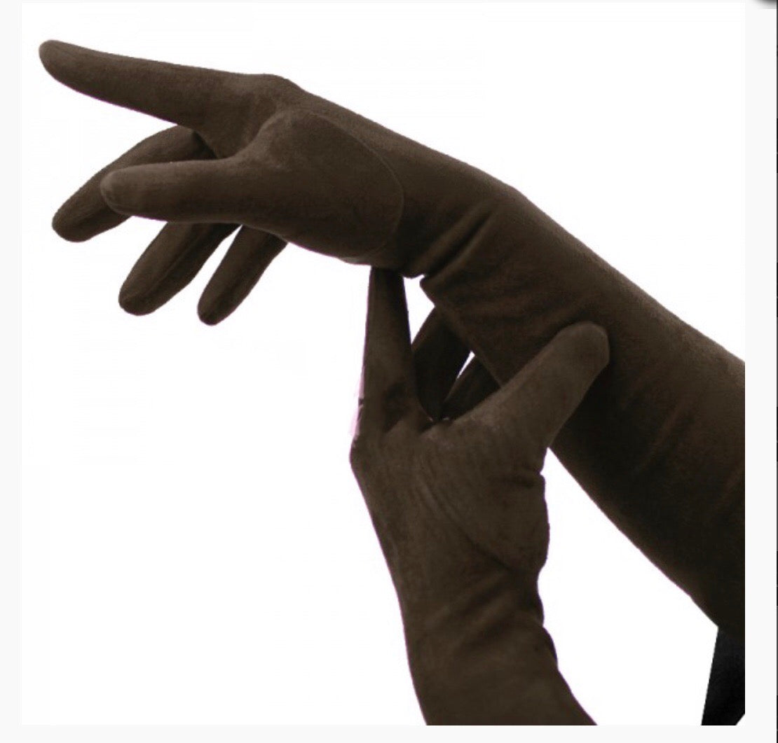 Chocolate gloves