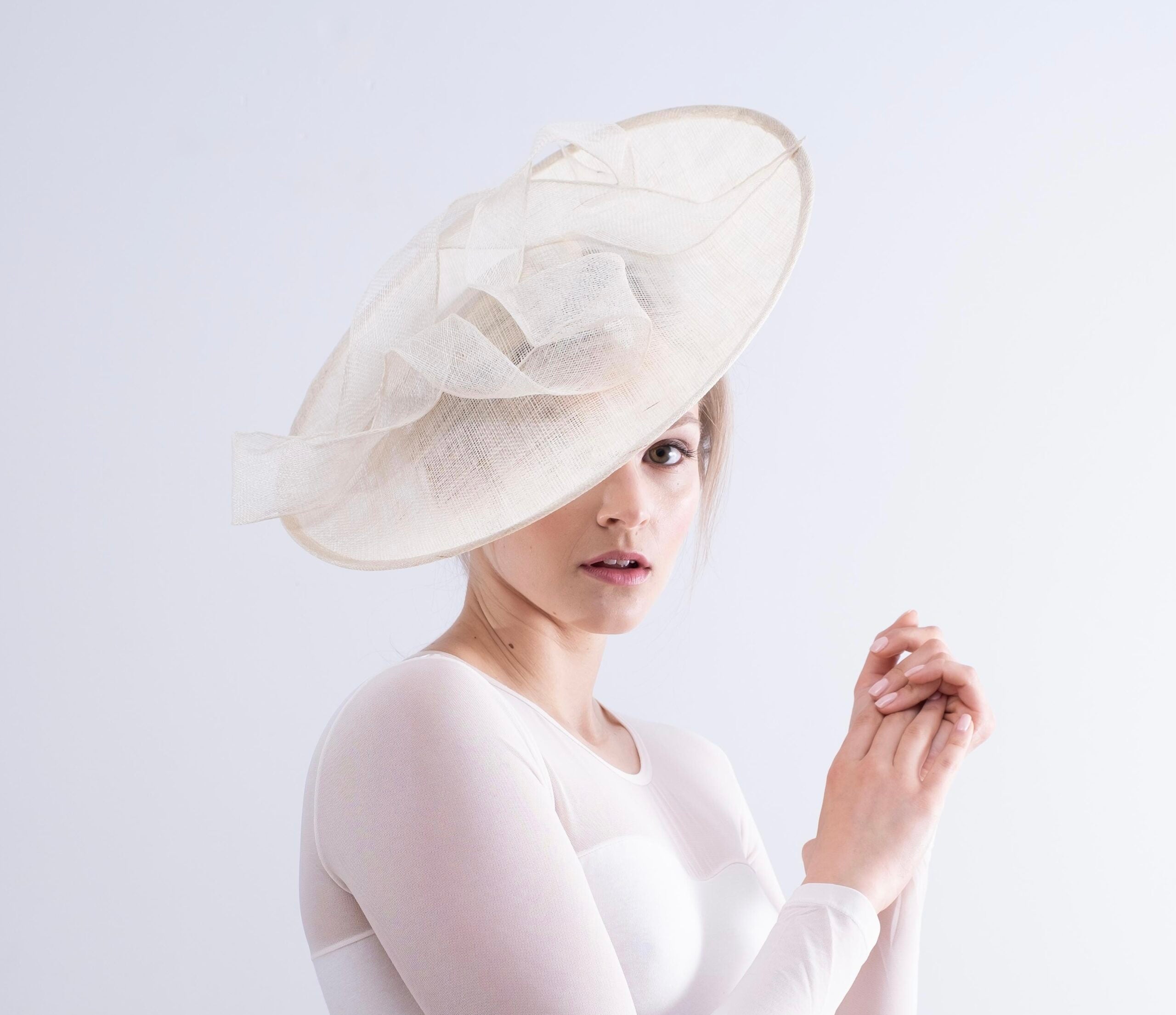 Tocado Tirabuzón beige